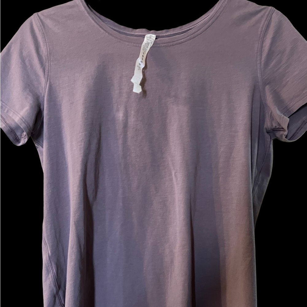 Lululemon T-shirt